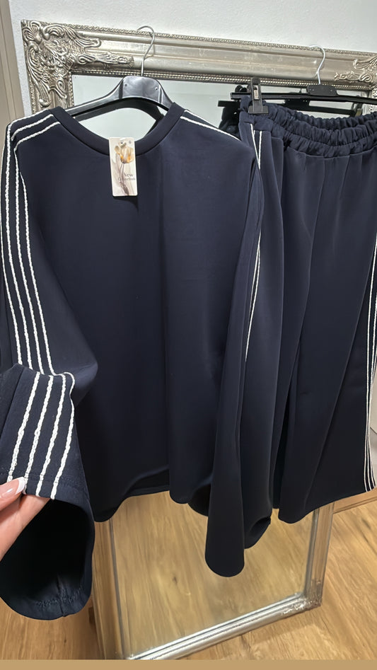 Conjunto estilo chándal