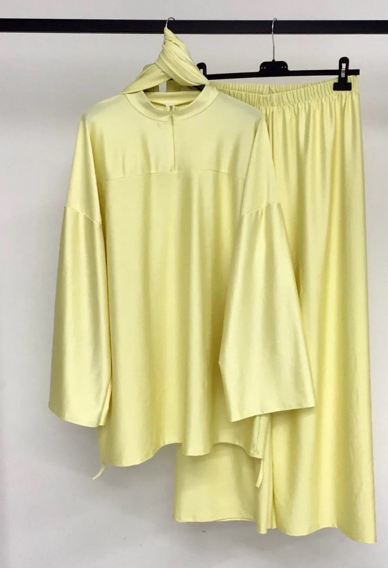 Burkini amarillo cremallera